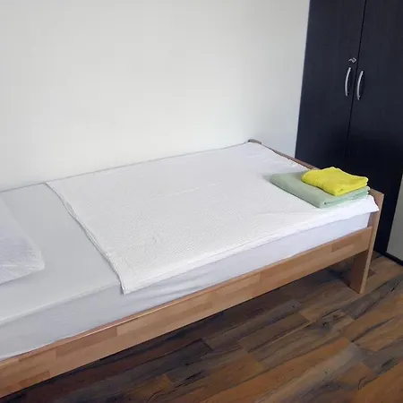 דירה Mani טרוגיר